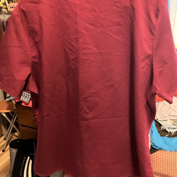 BUNDLE OF 8 SCRUB TOPS - Picture 11 of 15